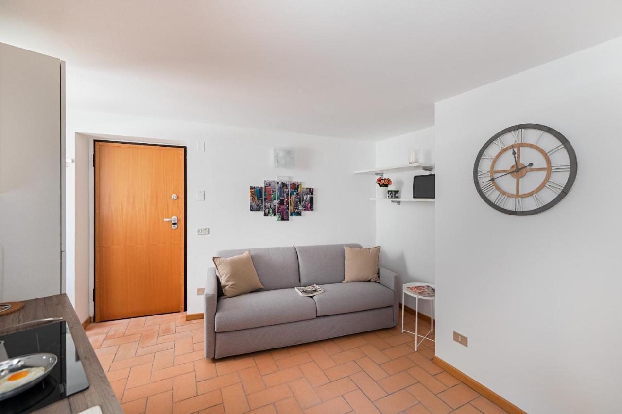 La Limonaia Apartments By Wonderful Italy ガルドーネ・リヴィエラ エクステリア 写真