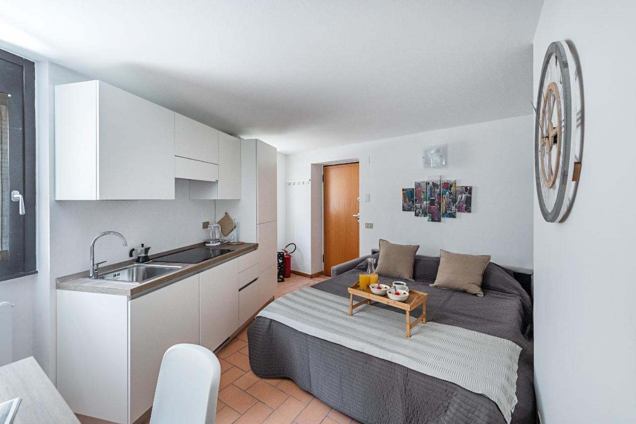 La Limonaia Apartments By Wonderful Italy ガルドーネ・リヴィエラ エクステリア 写真